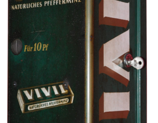 Nr. 16 – Süßwarenautomat, „VIVIL“, Modell: wahrscheinlich Hercules, Farbe: Grün, Weiß, Gold